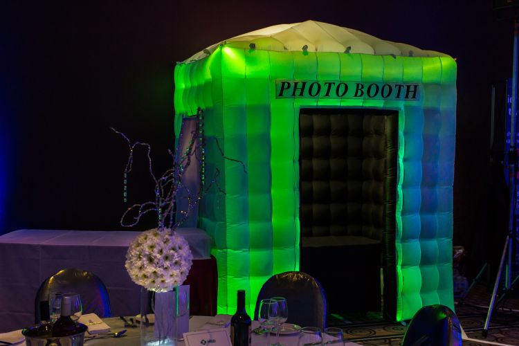 event designers, jacqui canny, photobooth, photo booth, beaumount house, old windsor, kee photographics, ash bosamia, 01895 464796, info@keephotographics.com