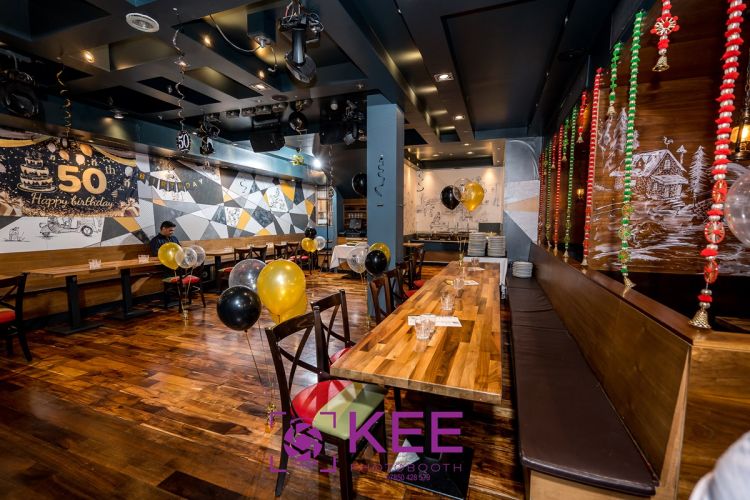 50th birthday event, Bangalore express restaurant London, relaxed roaming photography, ashbosamia.com uk based international experienced professional photographer, keephotographics.com